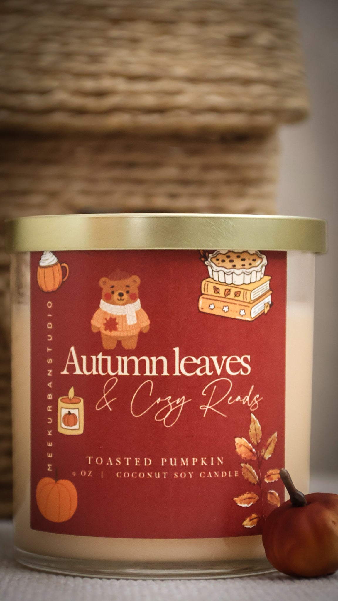 Autumn Leaves & Cozy Reads